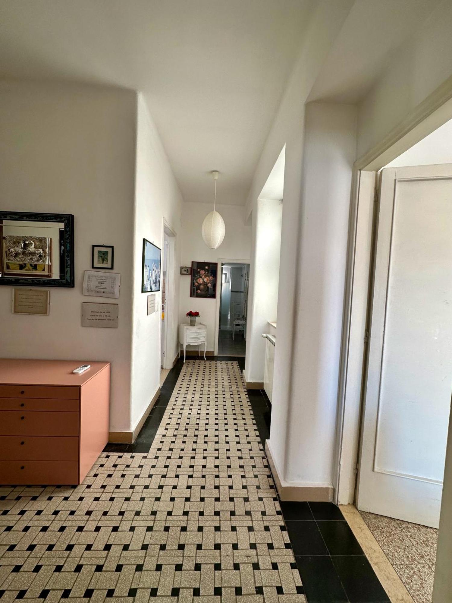 Appartamento Via Trevisani Bari Extérieur photo